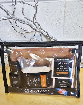 Mixture Shower Essentials Spa Kits
